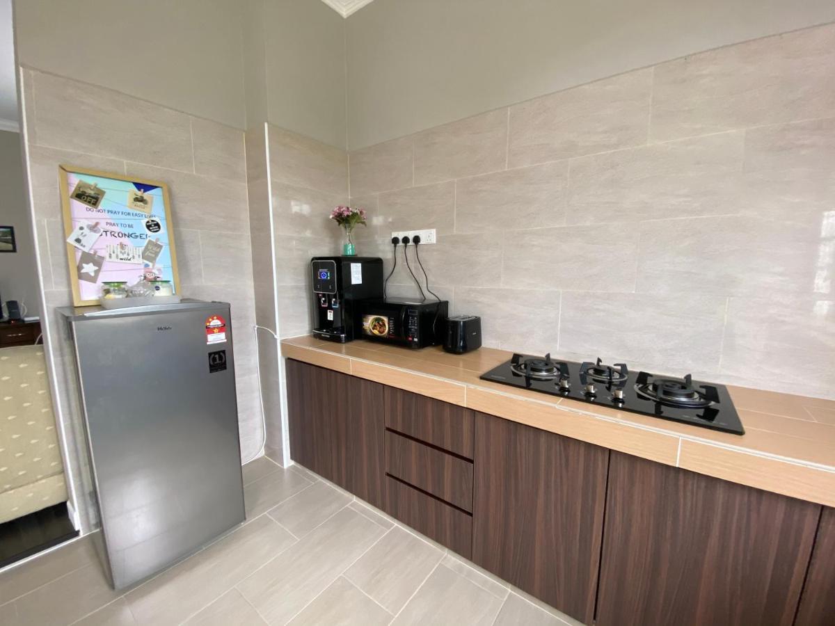 Shafickza Guesthouse Kuala Terengganu Buitenkant foto
